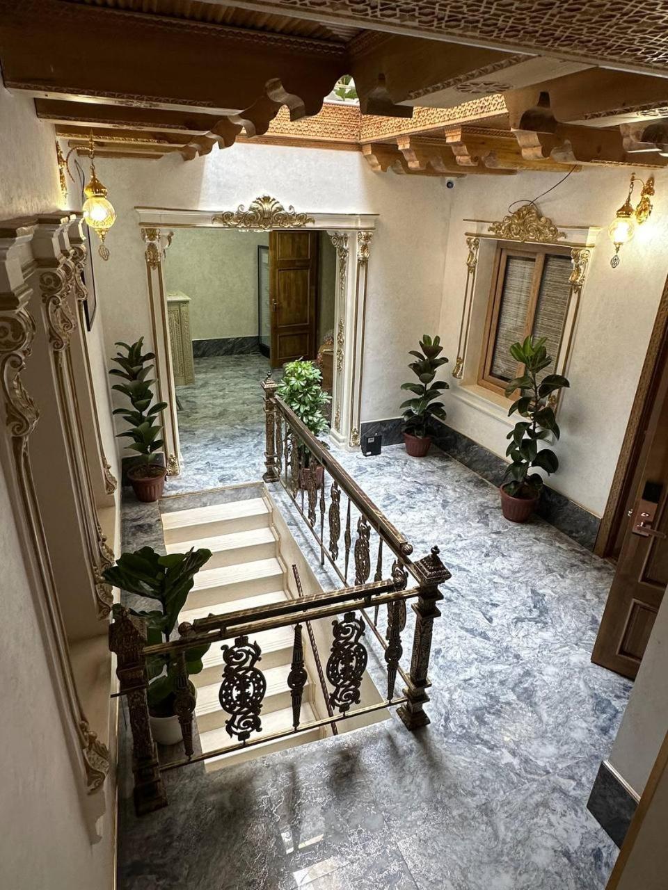בוקורו Silver Terrace מראה חיצוני תמונה